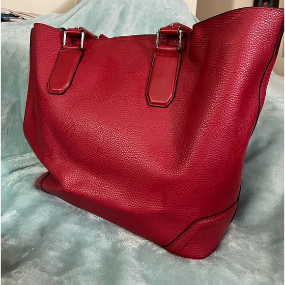 Kenneth Cole New York Handbags - Kenneth Cole Reaction New York, Gorgeous, red, key hook on side